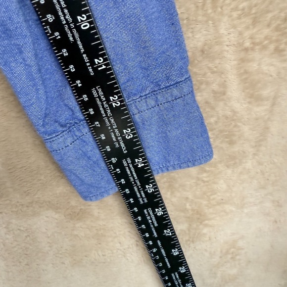 American Eagle Mens Chambray Button Down Shirt Size M Blue Long Sleeve Classic - Picture 6 of 10